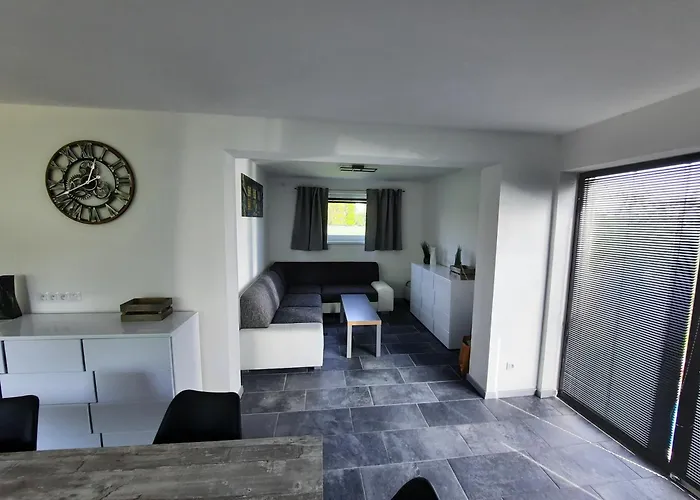 Na Brehu Labe S Vlastnim Molem Holiday home *